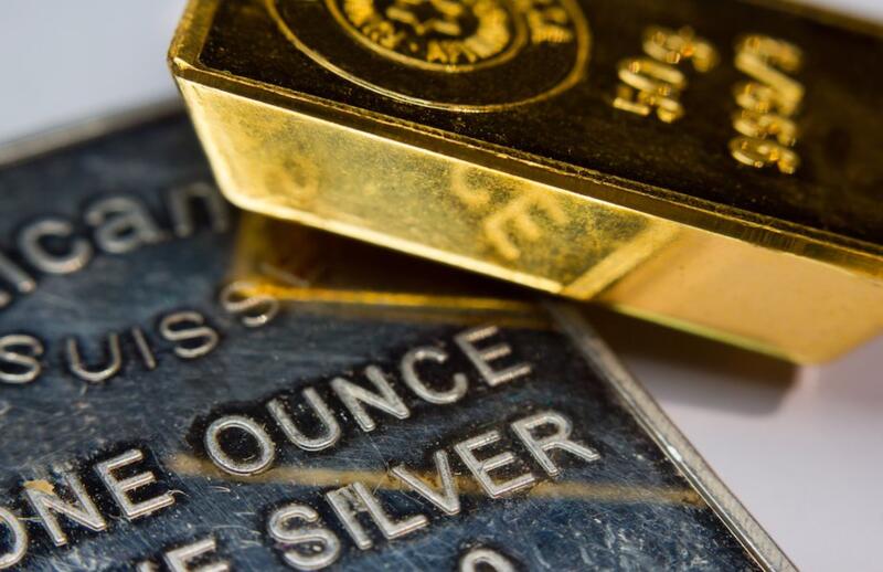 Tensions Over Silver and Resumption of Physical Gold Purchases